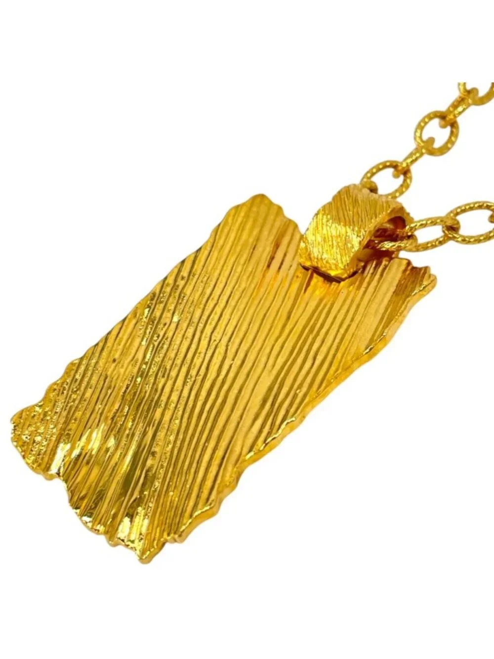 Gucci Pendant Interlocking G Plate Metal Gold Necklace